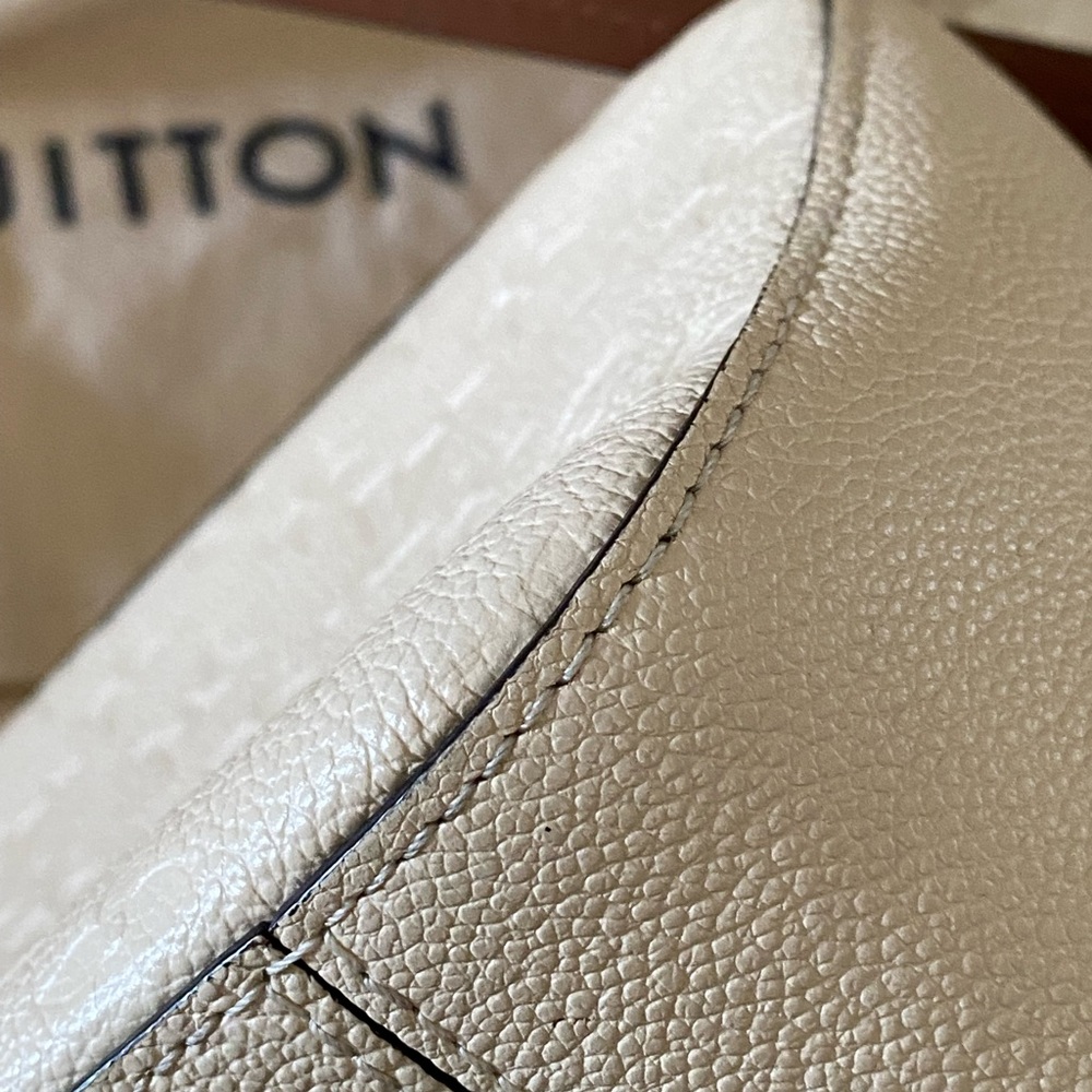Louis Vuitton saintonge empreinte - Picture 14 of 17